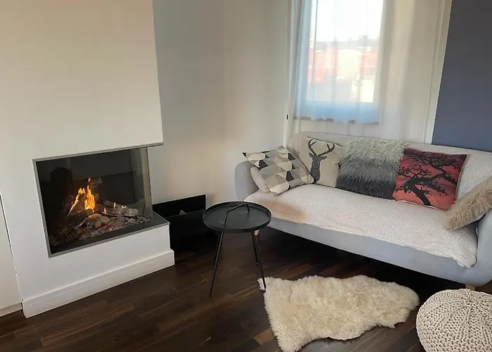 Italian Street Apartment With Terrace And Fireplace Bucureşti